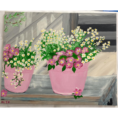 Gemälde mit zwei rosa Blumentöpfen voller weißer, gelber und rosafarbener Blumen auf einem Fenstersims.